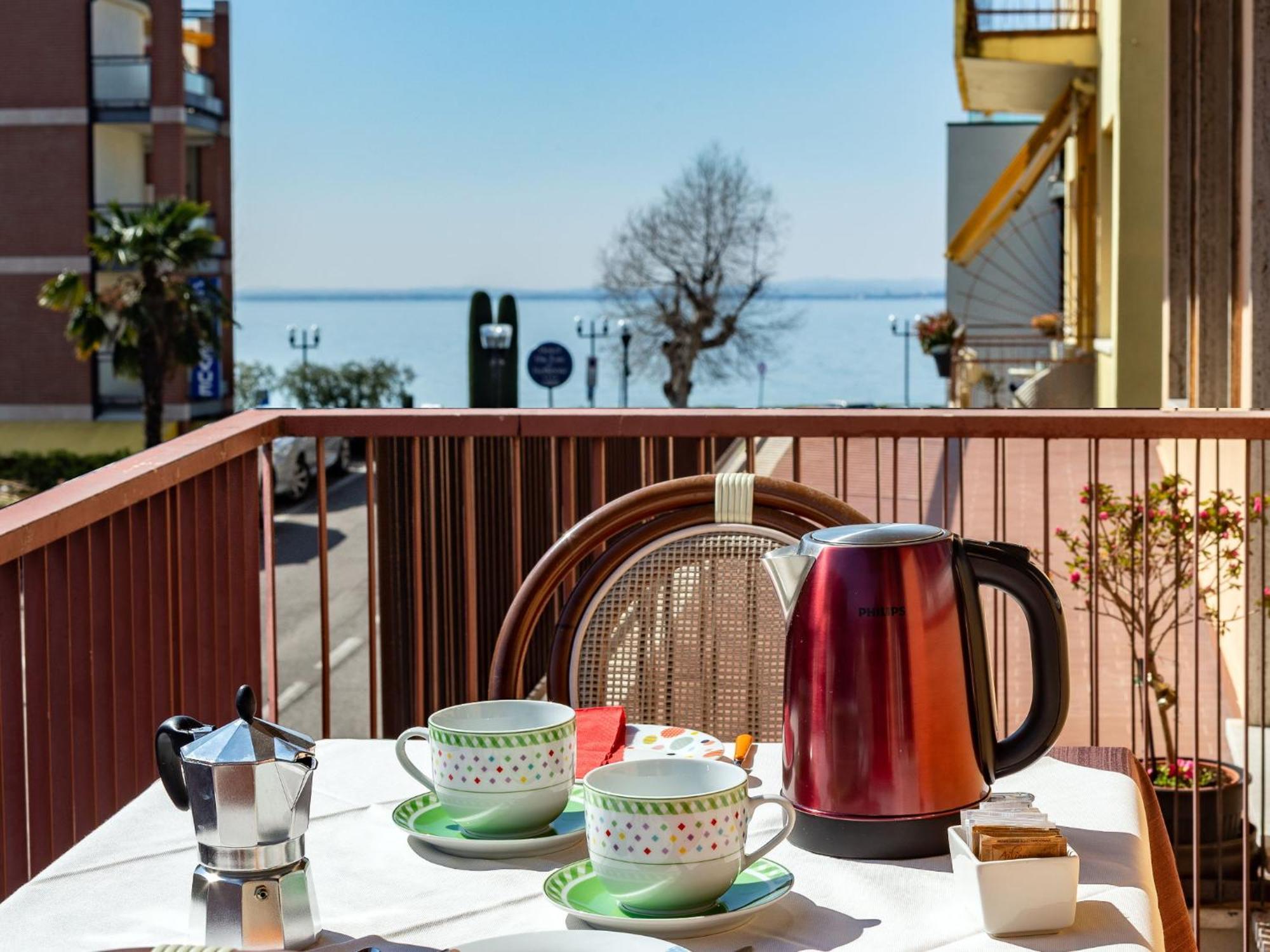 Caba Holiday Bardolino D'Annunzio Екстериор снимка